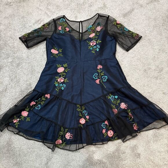 eShakti Floral Embroidery Illusion Tulle and Dupioni Dress Size XL estimated - Picture 3 of 12